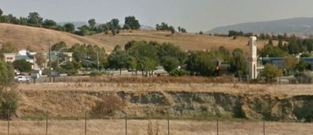 Livermore, Creek Bed, I-5, Google Street View