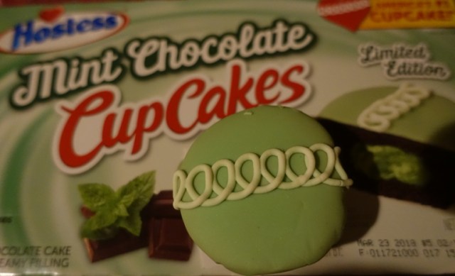 Mint Chocolate CupCakes, Hostess, St. Patrick's Day, Snack Cakes, Limited Edition