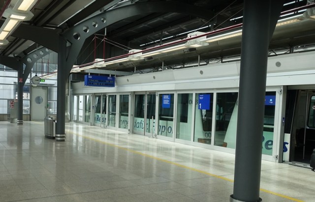 Transit between terminals, Frankfurt Airport