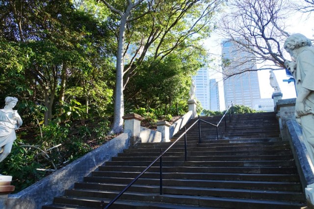 Royal Botanic Gardens, Sydney, four seasons, statues