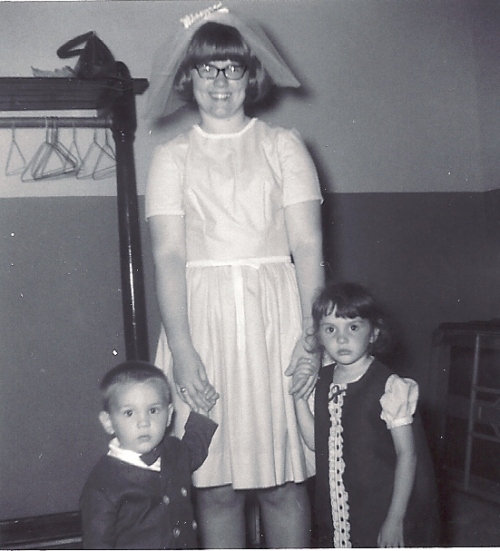 Aunt, niece and nephew, Bridesmaid