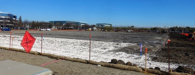 Parking lot, grading, fine grading