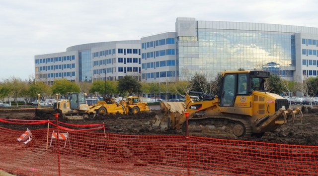 Construction equipment, bulldozer, scraper, leveling