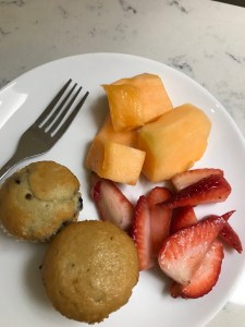 Fruit, snack, United club, airport