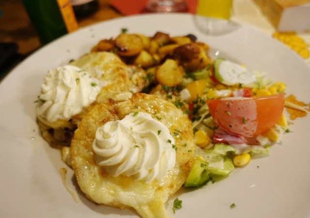 Kartoffel House, pork, potatoes, german cuisine, pinapple