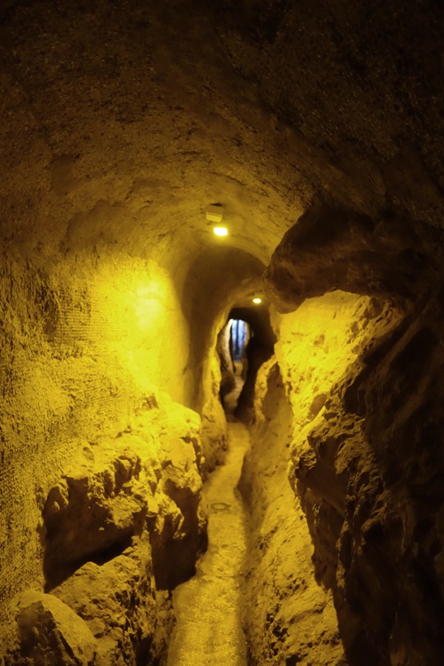 hezekiah's tunnel, canaanite tunnel, city of david, jerusalem, water system