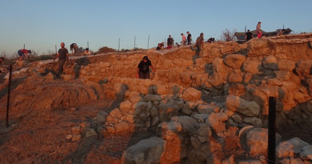 Khirbet al-Ra’i, archaeology, israel, dig