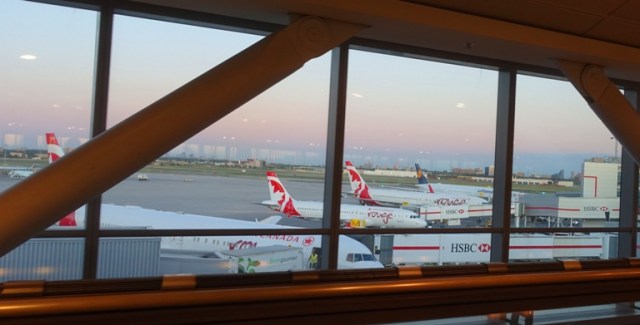 air canada 777, SFO, YYZ, airports