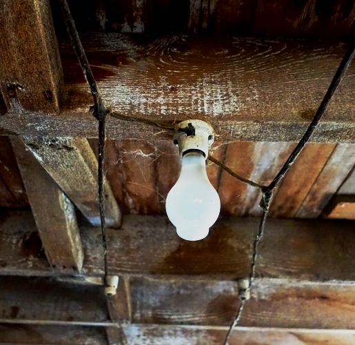 BT type halogen bulb, old wiring lighting