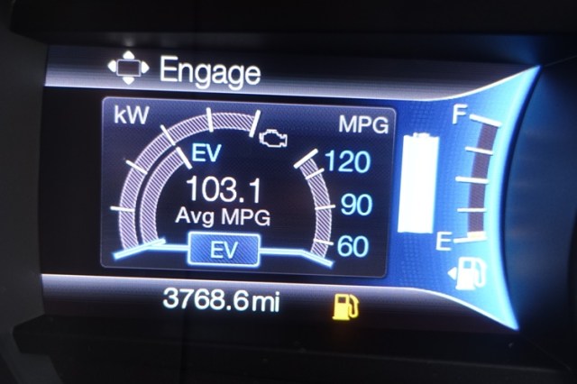 plug in hybrid, car, gas, fill-up