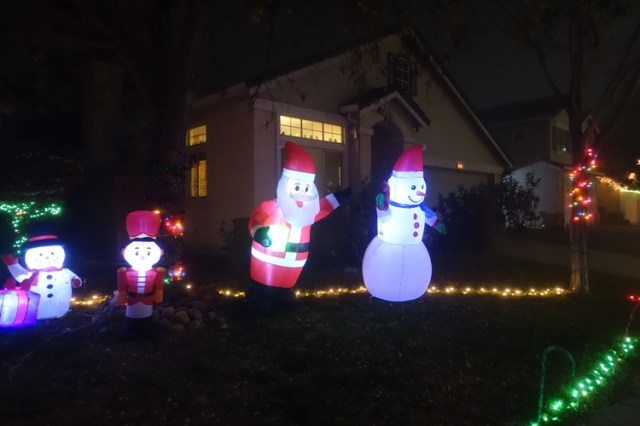 christmas dispay, decorations down, blow up decorations, snow man