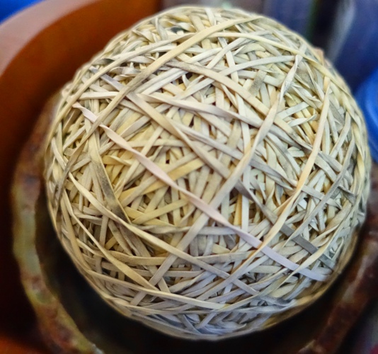 rubber band, ball, pottery, pot, glazed, junior high art class