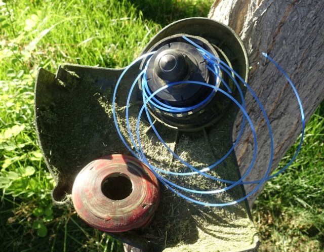 string trimmer, electric, yard work, lawn,