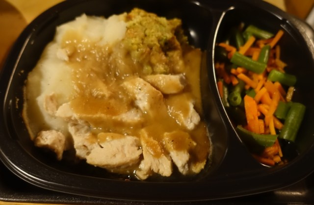 Canadian Thanksgiving, Dinner, Turkey, Mashed Potatoes, vegetables, roll