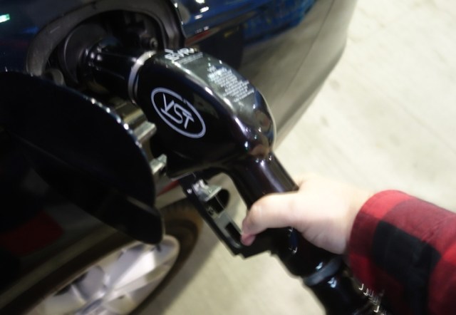 expensive gas, fill up, Five dollar gas, gasoline