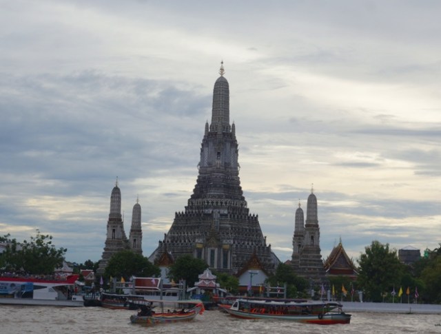 Wat Arun, Buddhist Temple, Bangkok, Temple of Dawn
